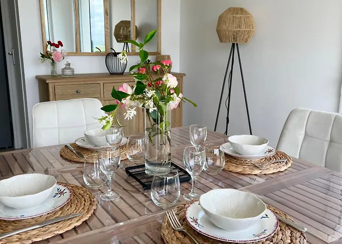 Moderne Vue Exceptionnelle Et Villa Villetoureix