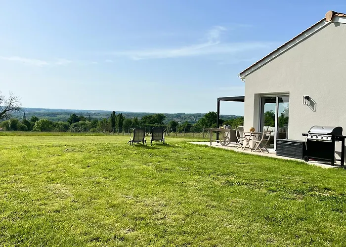 Moderne Vue Exceptionnelle Et Villa Villetoureix